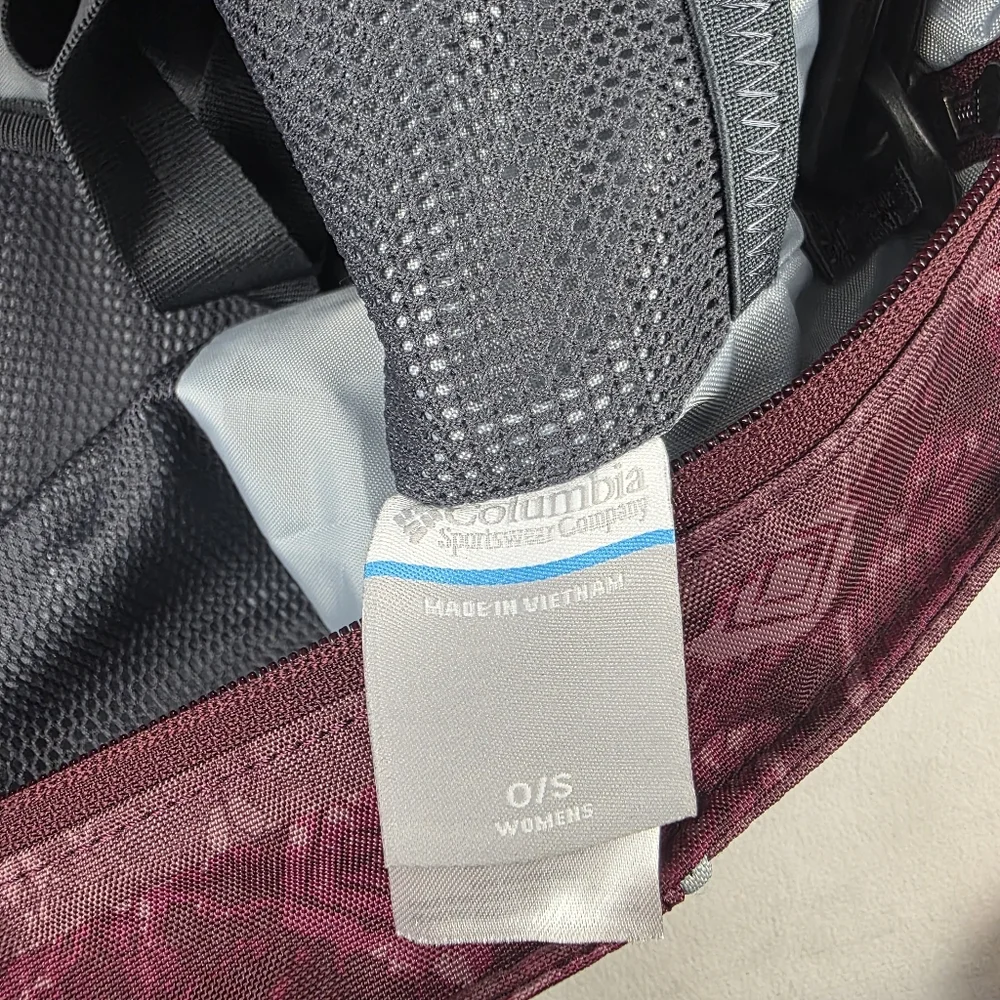 Large Columbia Overnight Weekender Nylon Bag Hand‎ & Shoulder Straps